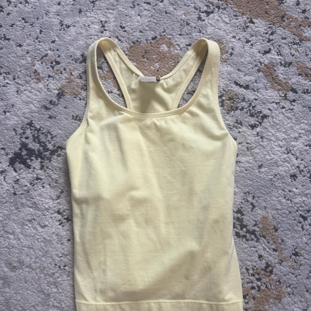 Women's Assorted Tank Tops With Built In Bra - Picture 7 of 16